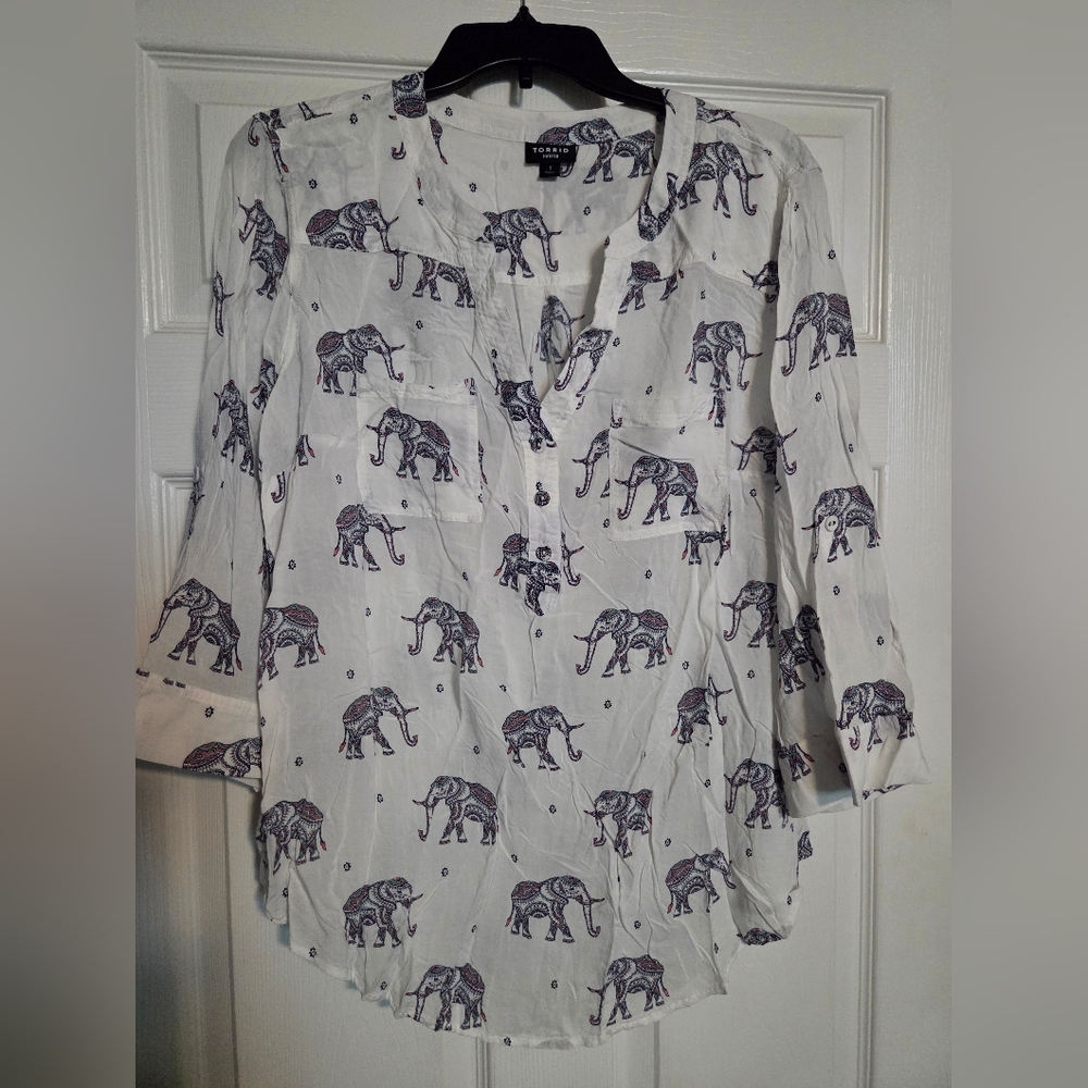 Torrid Harper White Elephant Pattern Blouse